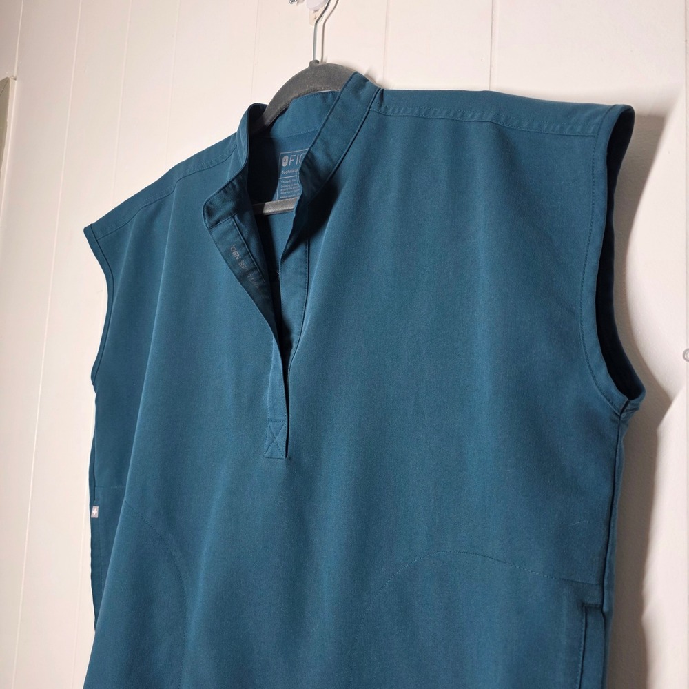 Figs Rafaela Mandarin Collar Scrub Top Medium Teal Blue WXXSW1003 Womens - Picture 7 of 9